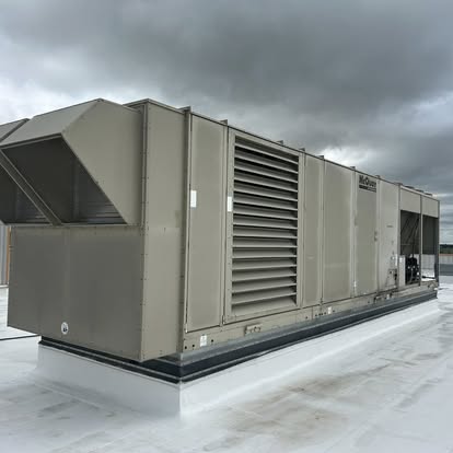 Large commercial rooftop HVAC unit installation